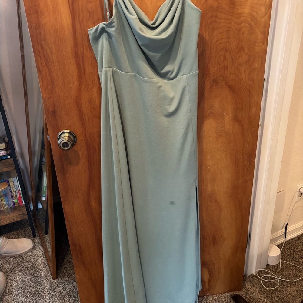 Elegant Sage Green Maxi Dress